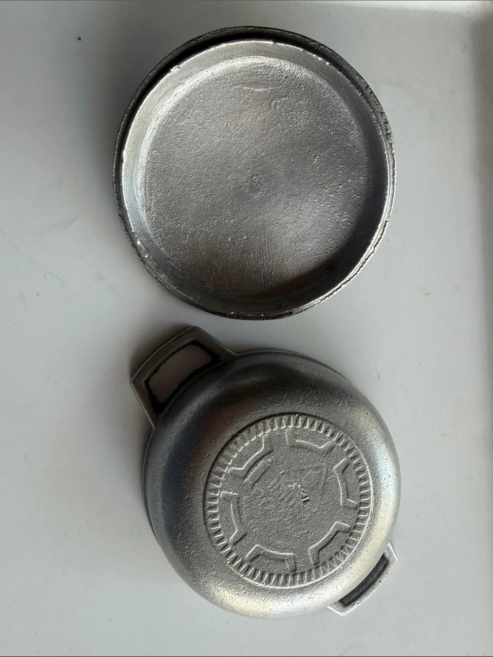 Cast Aluminum Cookware Lid in Silver with Red and Green Accents